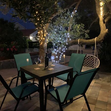 Apartments Aisa* Countryside Holiday Just 500M From The Beach! 크르크 외부 사진