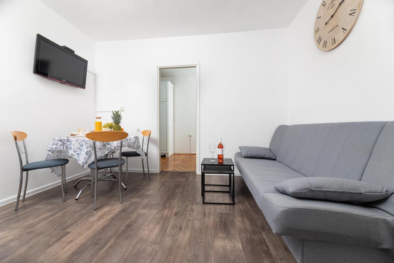 Apartments Aisa* Countryside Holiday Just 500M From The Beach! 크르크 외부 사진