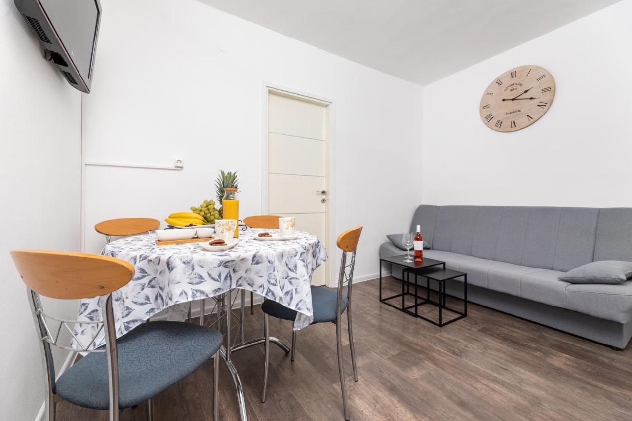 Apartments Aisa* Countryside Holiday Just 500M From The Beach! 크르크 외부 사진