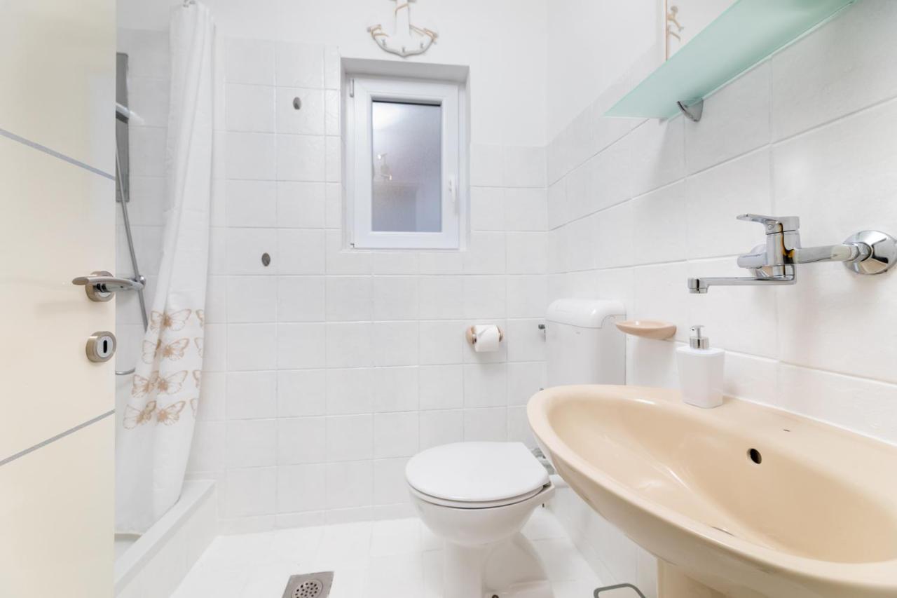 Apartments Aisa* Countryside Holiday Just 500M From The Beach! 크르크 외부 사진