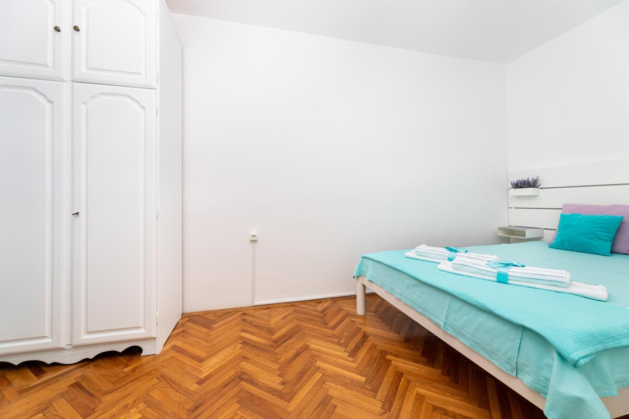 Apartments Aisa* Countryside Holiday Just 500M From The Beach! 크르크 외부 사진